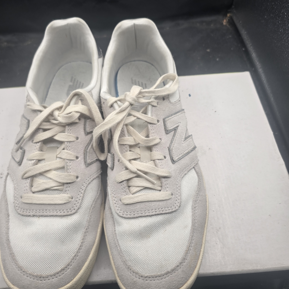 New Balance Men's Cream and Gray Sneakers